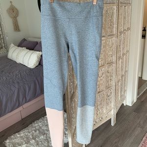 Outdoor Voices leggings — size small